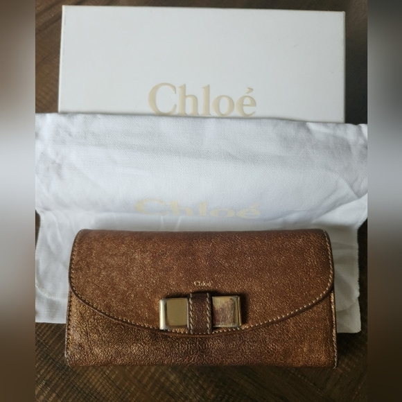 Chloe Wallet - Picture 1 of 14